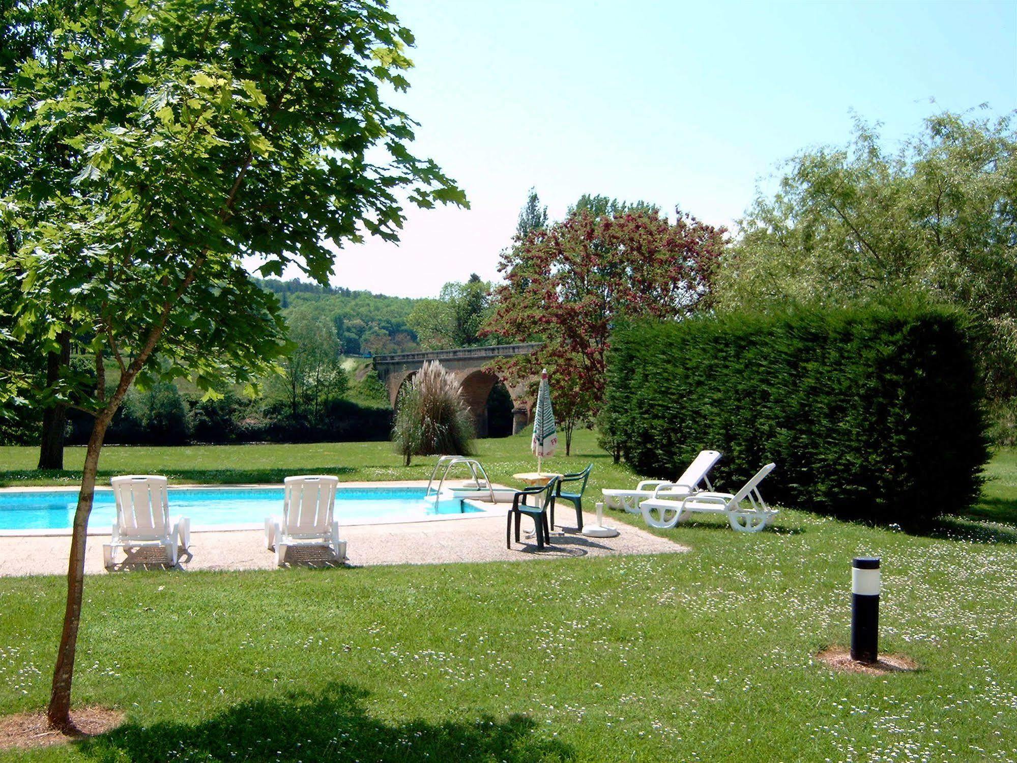 Hotel Du Parc Thonac Exterior foto